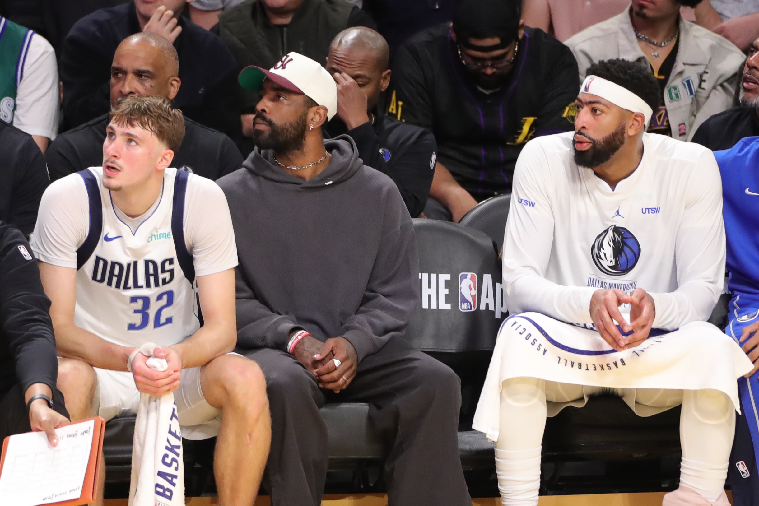 芬利：球迷肯定想看三状元联手 但这次交易能为球队提供灵活性